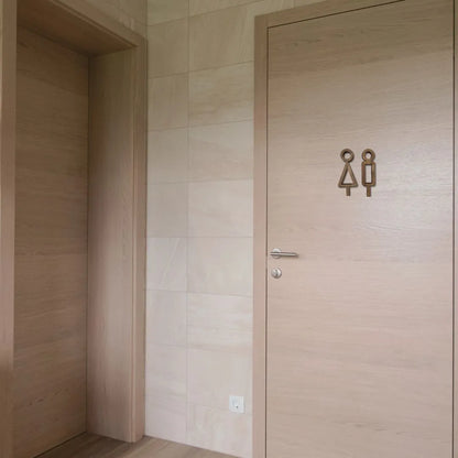  Minimalistinen WC-kyltti toimistoon ukkelikuvalla